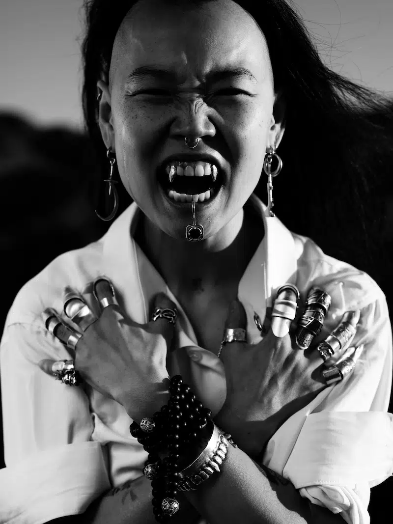 Mariia Khas crafts armor-like jewelry out of silver